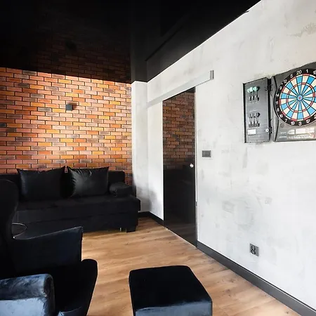 Victoria & Margaret *