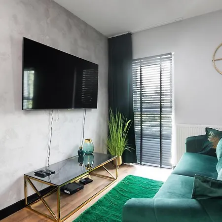 Victoria & Margaret Krakau